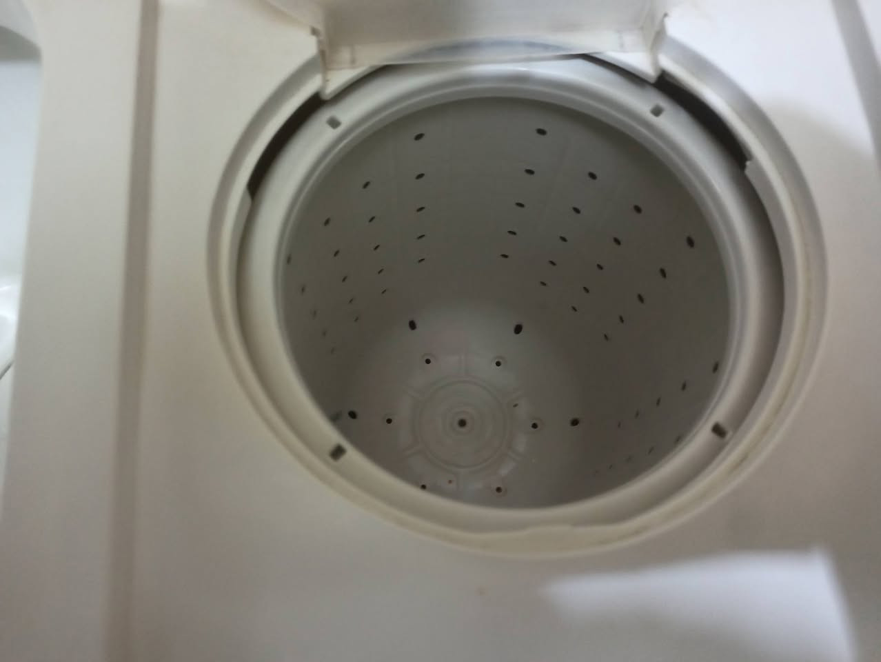 غساله جاهزه معه النشاف 15كيلو غسل وتنشيف ماداخله تصليح للبيع السعر 75 مكاني خلف مستشفئ التركي ***********
