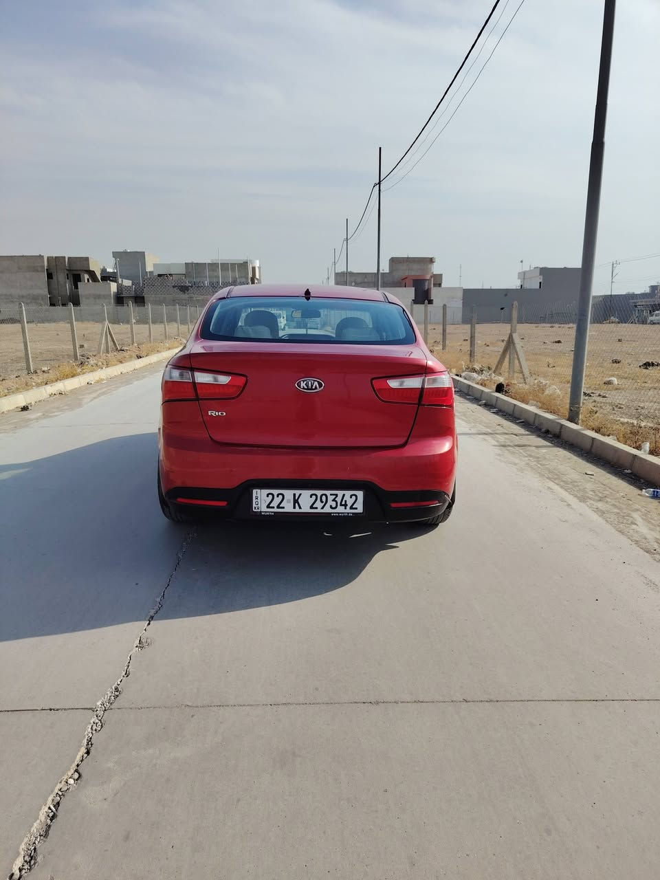 كيا ريو 2013
سيارة بدون ضرر بس  بيها ملاحضلات 
السيارة كاملة  شرط التحويل باسمي رقم اربيل
مكانها الموصل  *********** السعر 95
