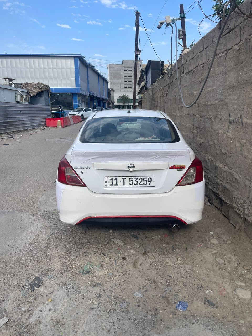 السلام عليكم سني هندي
هندي بليتة زركة موديل 2018 كفالة
مكفولة من الصبغ  فقط 3 مكانات بارد وزغار 
كير محرك شرط بلادي وما مفتوحات
كهربائيات كلها مكفولة
بسمي رقم بغداد 
ادامة عامة للمحرك صدر جديد قبل شهر شديتة امامي وخلفي دوشمة جديدة قايش جديد
ادامة لمنضومة الراديتر مع تبديل ماء اصلي قبل شهر ب98 الشراي يتصل مكاني بغداد البلديات رقمي ***********
