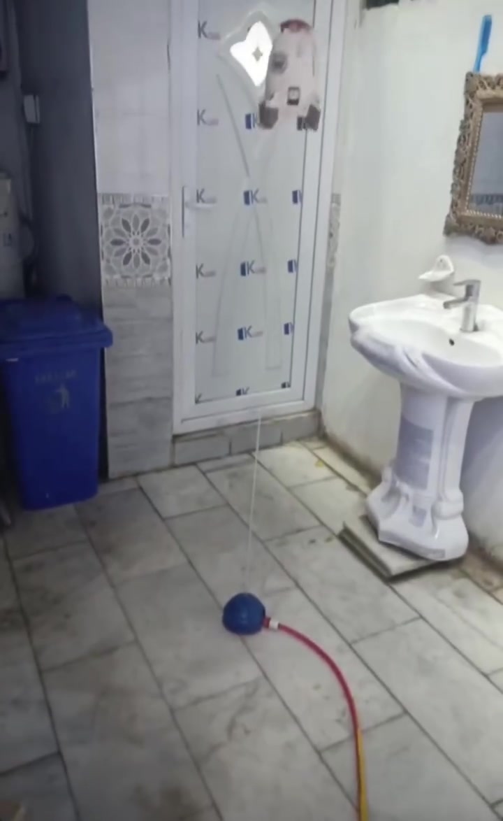 🚀💦 مرح وبهجة مع نافورة الصاروخ!
ترتفع المياه أكثر من مترين حسب قوة الماء 💧
آمنة وممتعة للصغار والكبار 😄
خلي يومك مليان حركة وضحك! 🌈 بس بسعر 18 الف


**إذا كنت صاحب هذا الإعلان وتريد حذفه لأي سبب، رجاءا أرسل رسالة إلى الدعم الفني**