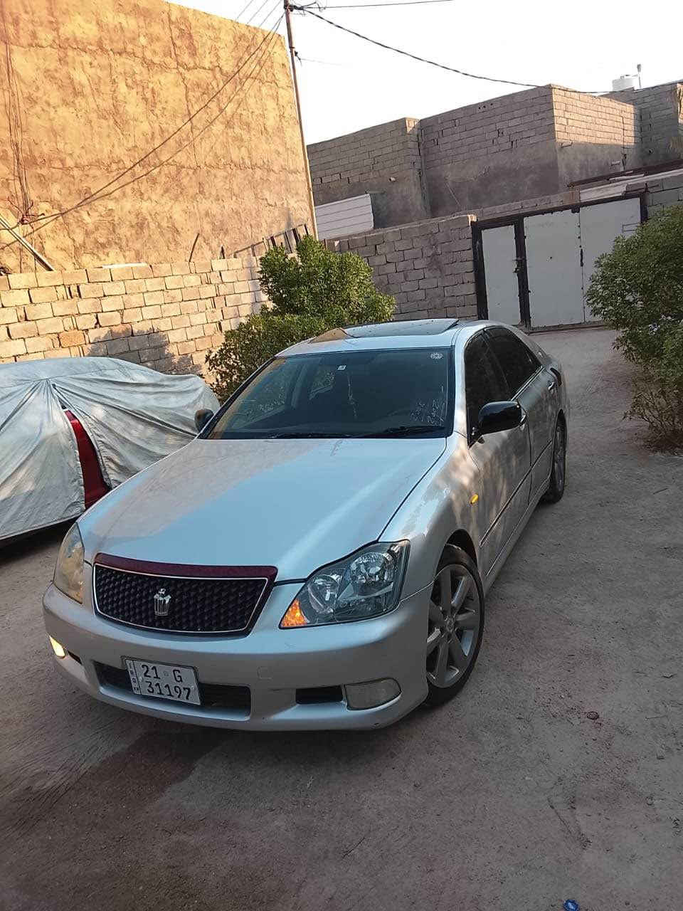 شاهينه موديل ٢٠٠٧ بيها كصه وحده جنطه جديده السياره وجاهزه رقم إنكليزي السعر ٤٥ وبيها مجال 
*********** البصرة, العراق
