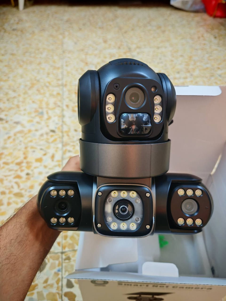 كاميرا مراقبة شمسية ذكية V380 🌞📷
تشتغل بالطاقة الشمسية وتوفر مراقبة 24 ساعة بدون الحاجة لأسلاك كهرباء. مناسبة للبيت، المحلات، المزارع والكراجات.
المميزات: • تصوير HD واضح
• 3 عدسات لتغطية أوسع
• رؤية ليلية ملونة
• تحكم من الموبايل عن بعد عبر تطبيق V380
• حركة ودوران PTZ
• كشف حركة وإنذار تلقائي
• صوت ثنائي الاتجاه (تسمع وتحچي)
• تدعم التخزين السحابي والميموري
• مقاومة للعوامل الجوية
المحتويات: ✔️ كاميرا
✔️ لوح طاقة شمسية
✔️ قاعدة تثبيت وملحقاتها
حجمها عملاق سعرها 60


**إذا كنت صاحب هذا الإعلان وتريد حذفه لأي سبب، رجاءا أرسل رسالة إلى الدعم الفني**