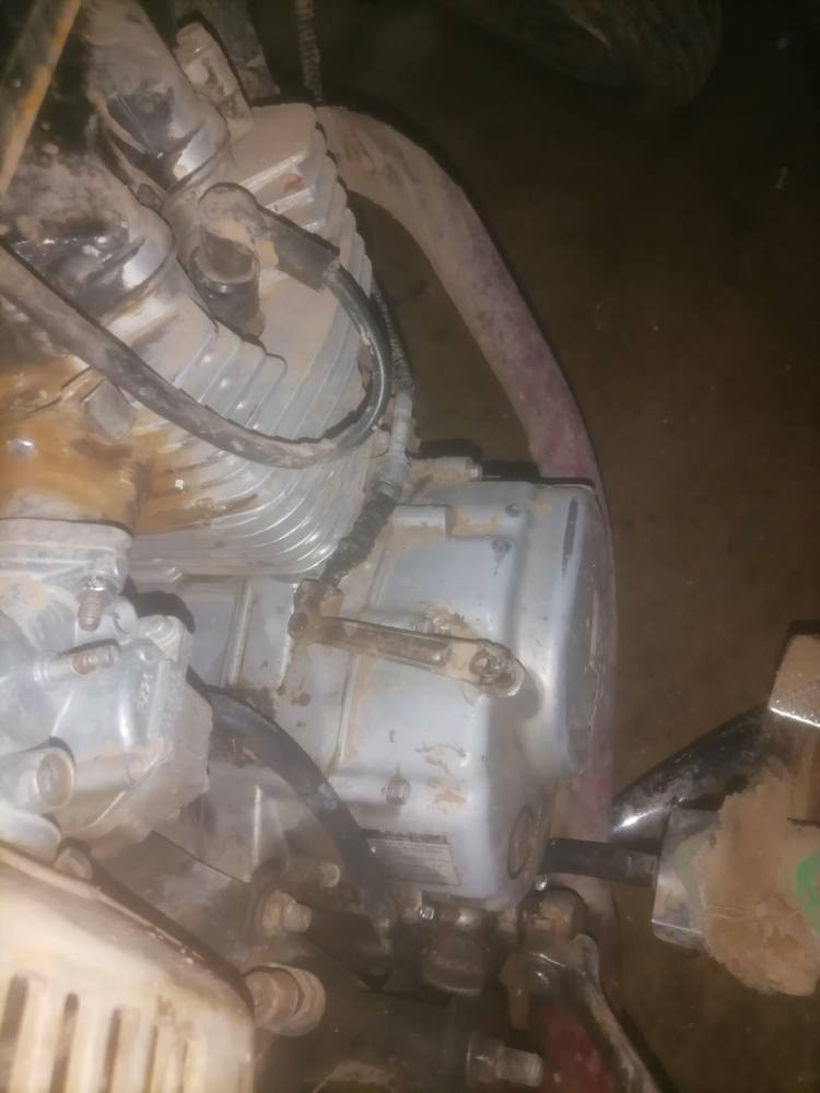 سلام عليكم ماطور البيع. بارت عيتاني 5 تسعات. ماطور كلشي مابي هندر واحد يشتقل ماطور تجي شوفو كبل لا تاخذو دفعلئ سعر ابيعك. هاذه رقمي***********
