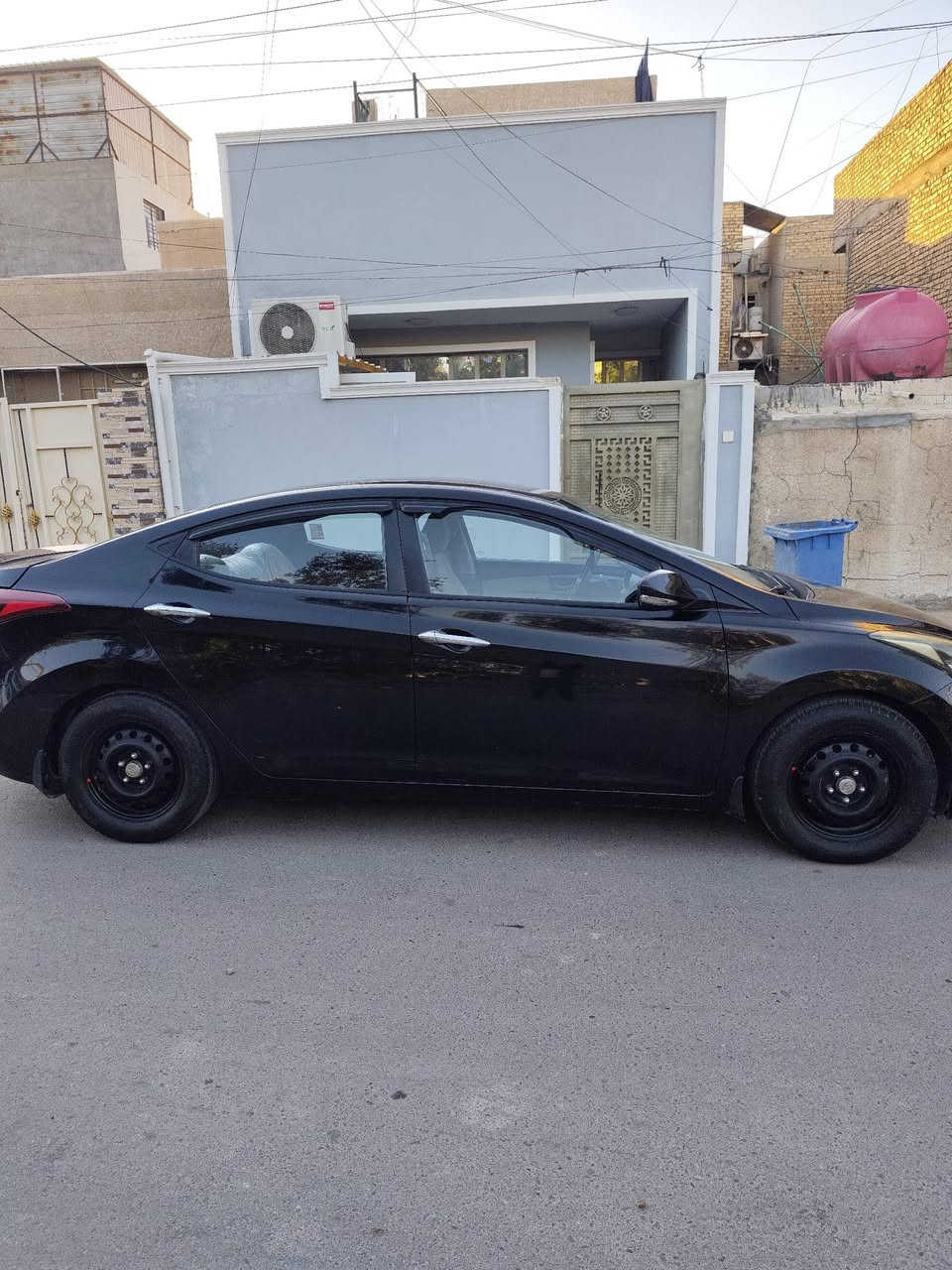 النترا 2015 خليجي
السياره تبريد ثلج تخم تايرات جديد
سياره جاهزه كبل للشارع
سنويه 2031 هزه جديده
كلشي مكفول بيها ماعده الكشر
 بيها صبغ وبارد وسونارها موجود بصور 
سعرها 107 وبيها مجال مستعجل ع بيعتها
مكاني الشعب الثعالبه
***********
