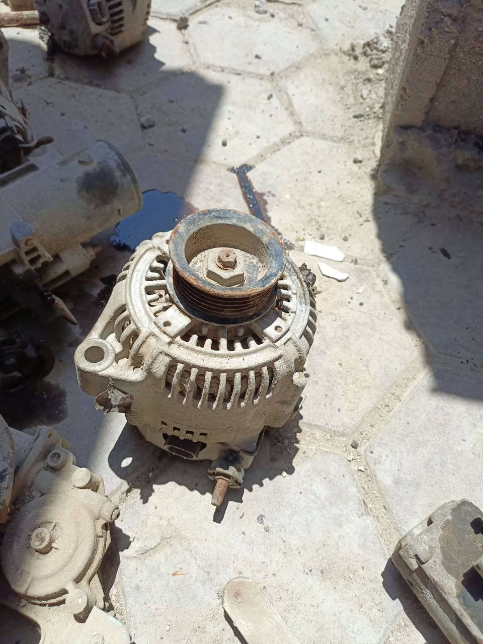 السلام عليكم عندي غراض ارنب استيشن موجودات بل صور شغالات بس متروكات الي تفيده شغله يراسلني خاص وبل خدمه او هاذ رقمي *********** مكاني بصره موفقيه
