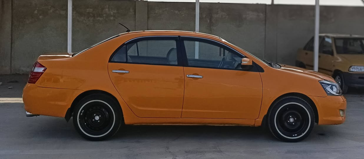 سلام عليكم سياره جيلي مابل موديل السياره 2013 رقم ميسان مشروع وطني سنويه جديده  السياره جاهزة من كلشي مكان سياره واسط السياره مكفولة كفالة من ضربة كص نقل جثه والوصولايات والكلبه ولتجيه مكينه ولكير كورولا تبريد شغال السياره اي نقص مابيه حداديه خلفي امامي جديده تخم تاير جديد سعر 53 بيه مجال حك جيه رقم موبايل صاحب سيارة موجود بلنشر 
***********
