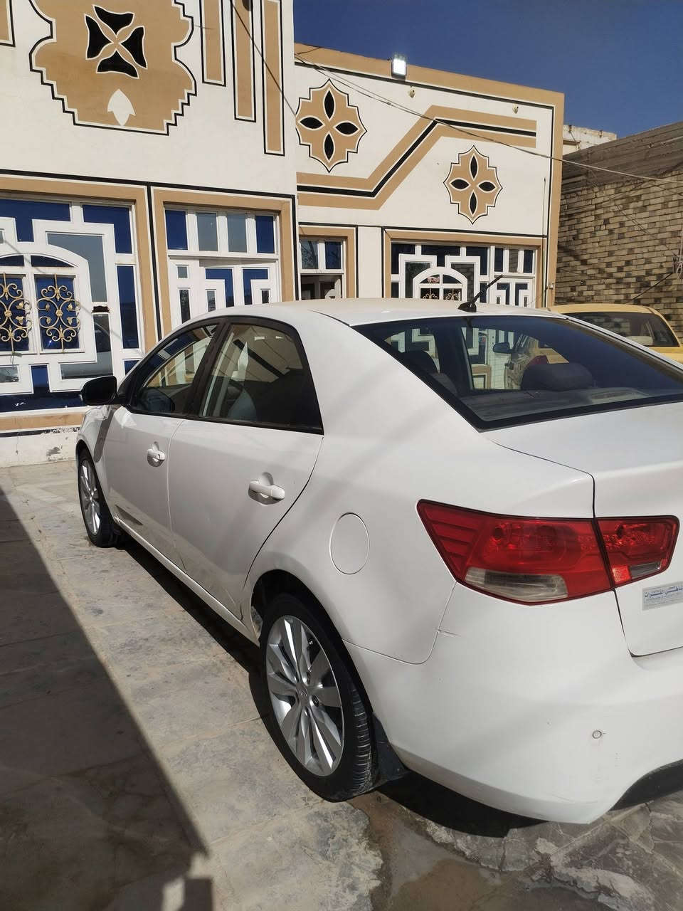 سلام عليكم اخوان
للبيع سيراتو موديل 11 رقم كربلاء دولي مكينه 160
بيه قطعتين صبغ والعتب السعر 95 وبيه مجال قليل سياره جديده وجاهزه
للاستفسار الاتصال *********** مكان السياره
ديوانيه الشاميه قرب تقاطع مفرك غماس
