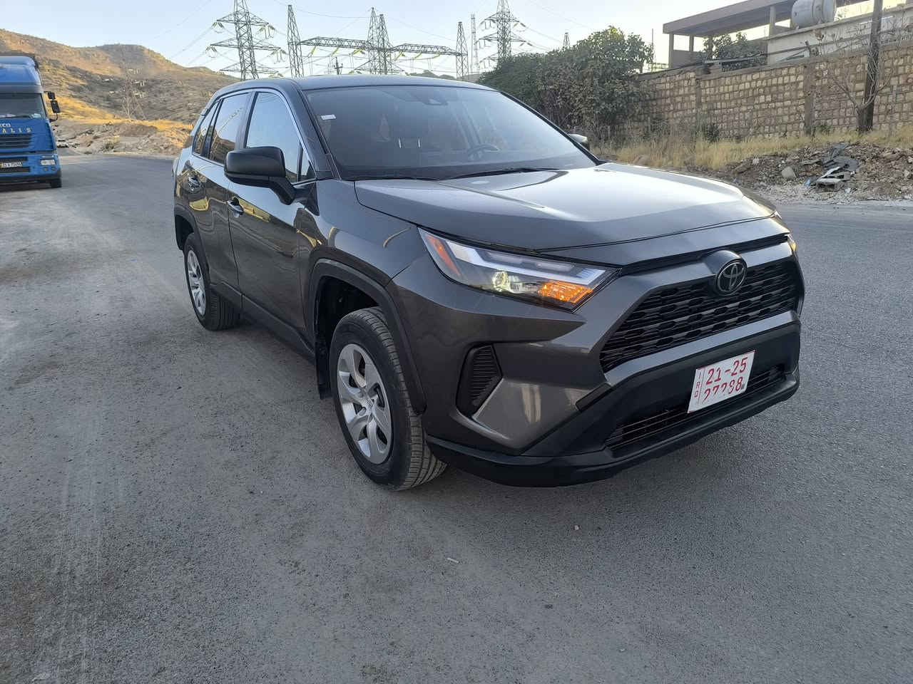 سلام علیکم ،
Le تویوتا رافور 2023 
4×4 
2T3F1RFV4PC349619  شاسی 
***********  - *********** 
مکان دهوک  
سعر بلاش
