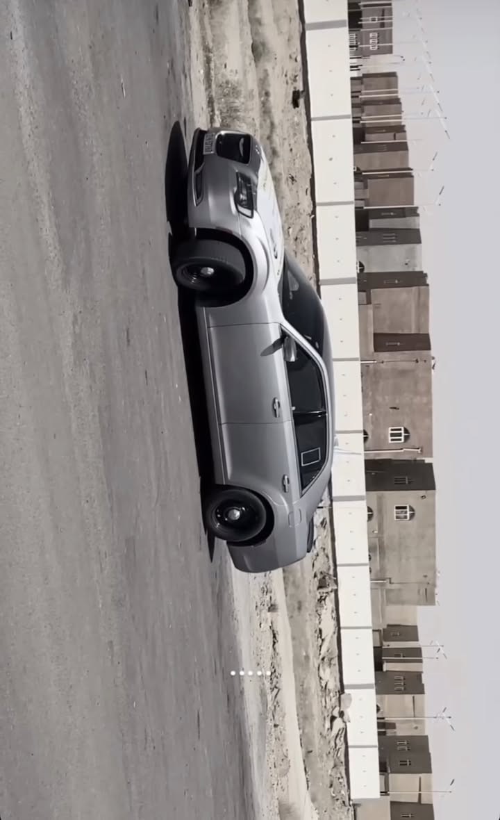 السلام عليكم جميعاً
اوباما 2018 اصل رقم اربيل باسمي
3.600
وارد كندي بدون حادث ،بالعراق صار بيها باب السايق صبغ فقط بدون تبديل
سيارة نص فول
كشنات جلد وكهرباء تدفئة وتبريد +ستيرن كهرباء تدفئة
ذاكرة وخزن كشنات وضعيتين
شاشة كار بلي 
هيتر مري +نقط عمياء اضافة الى تعتيم ليلي
نظام صوت الباين
مازدات Sزينون اصلي
سيارة جاهزة من كلشي من حدادية وغيرها تخم تاير انتاج 24
مكينة وكير مكفولات
استخدام شخصي من الداوم للبيت
السعر220
***********
واتساب +اتصال
