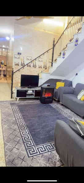 سلام عليكم نصف قطعة البيع مسلح طبقين بناء حديث موقع مميز مدينه الصدر قطاع ٧٩ ستفسار ***********
