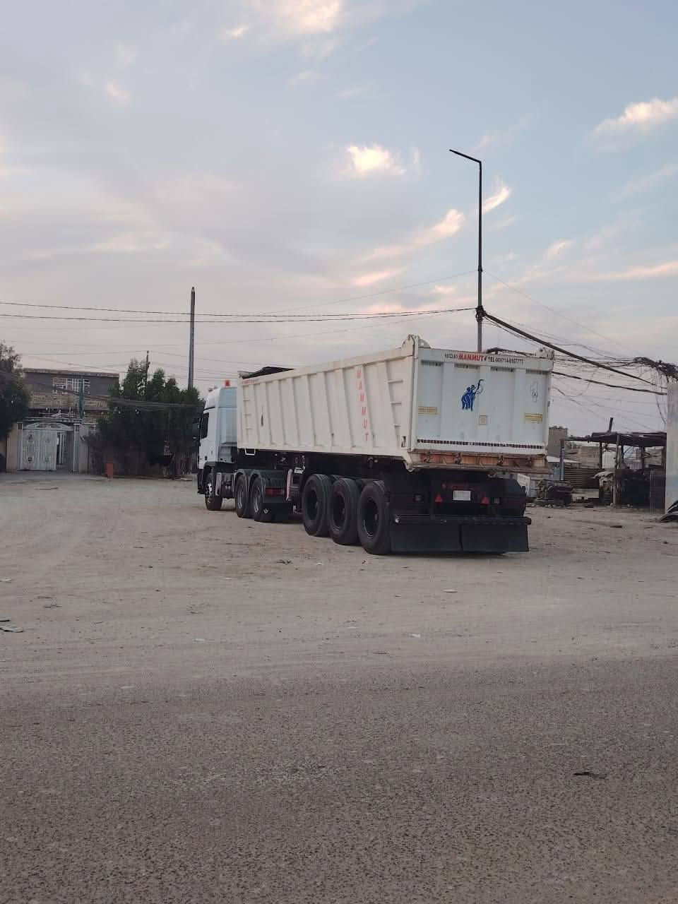 للبيع موديل 2004 تخم تاير ولعربانه موديل 2023 ستفسار اكثر اتصل  ***********
