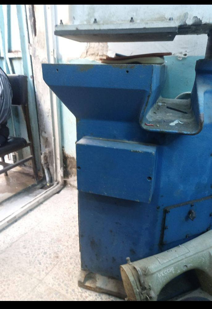 سلام عليكم بريس ايطالي جديد ممستخدم للبيع سعر 16ورقه ***********
