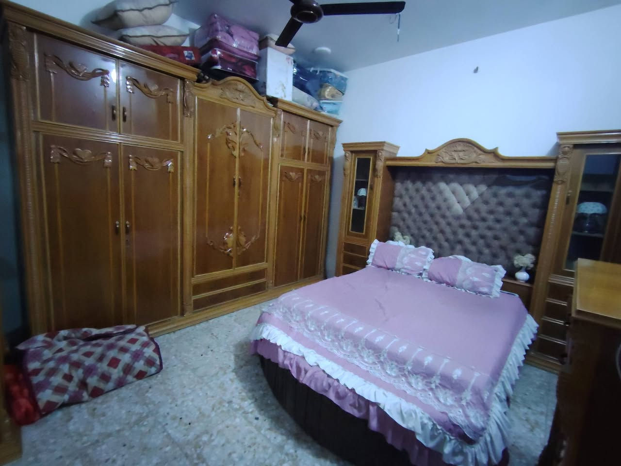 خرفه نوم عراقيه تسكام 8قطع ضخمه  سعر
واحد 750 الف مكاني الحسينيه مال الراشديه
***********
