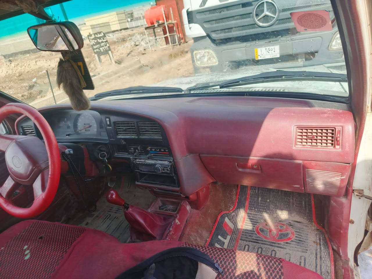 السلام عليكم للبيع بيكب تيوتا موديل ٩٣ رقم جديد بصره تحويل ثاني يوم السياره مكفوله خير من الله السعر ٥٥ وبيه مجال العنوان البصره ابي الخصيب رقم الهاتف ***********
