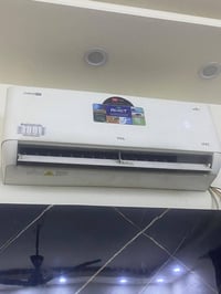 سبلت TCL طن انفيترا موديل2024 نضافه فول  السعر 350 الف مكان بغداد  077...