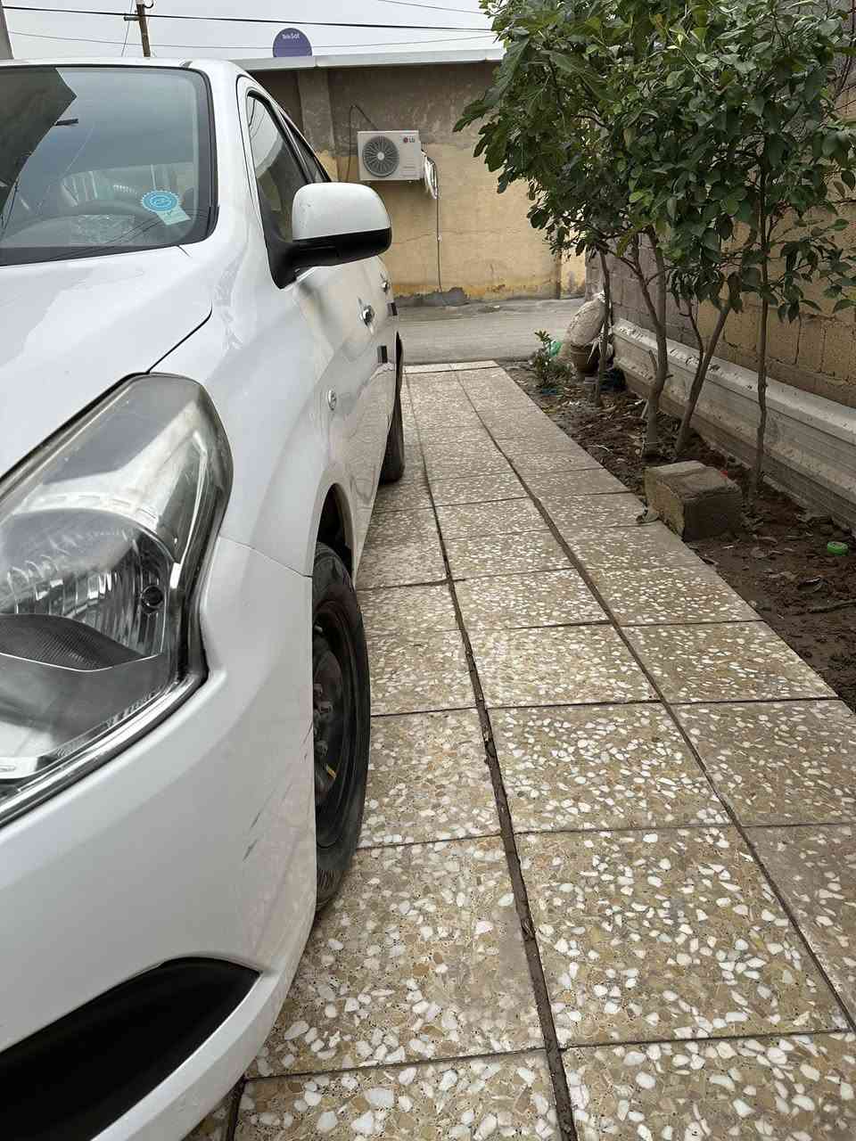 السلام عليكم
نيسان صني 2020 سياره استلام شركة كفاله عامه عده بارد بسيط بالجاملغ الامامي عكس السايق السياره جاهزه خير من الله كير مكينه صدر امامي خلفي مكفولات تدفئة تبريد تخم تاير كله جديد السياره 107وبيها مجال حك جيتك

***********
