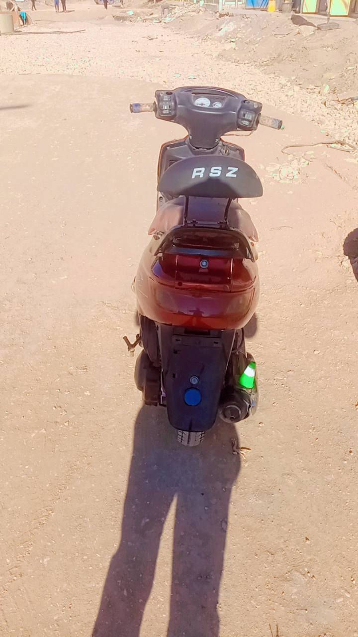 اللهم صل على محمد وال محمد
دراجه فراشه للبيع مركز الحله كلها شغال 250 ألف 
ستفسار ***********
