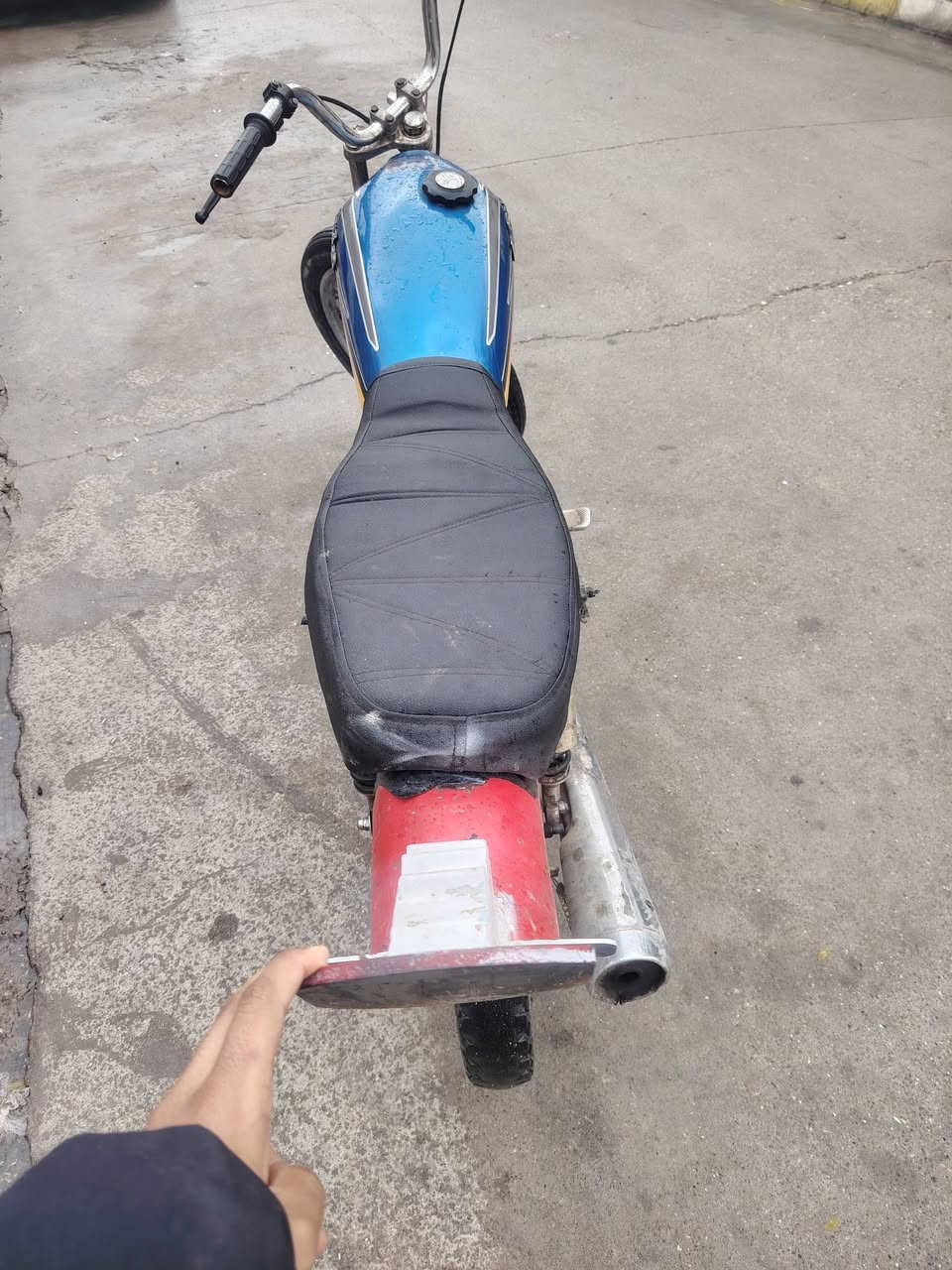 السلام عليكم دراجه للبيع سعر 200 بي مجال شراي اتصال لوتي 🩴 (***********)
