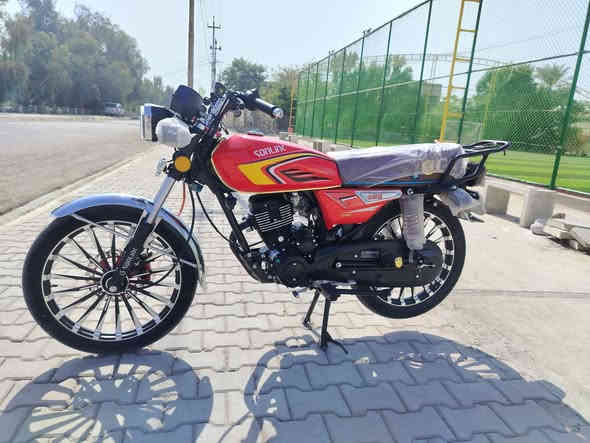 السلام عليكم دراجه سولنك الأصلي الباب الأول دراجه مصار اقل الشهر من نازله كامله مابيهه نقص برغي نضيفه انضف من الصور شعدك مراوس بوكسر او مثلهه ضاغطه و زنجيل اراوس المو شراي لايتصل ***********
