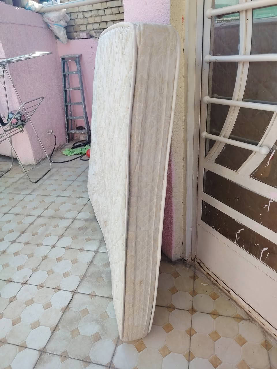 دوشك نفرين مثل ماواضح كدامكم سبرنك للبيع سعره 75مكان الدوره للاستفسار ع رقم. ***********
