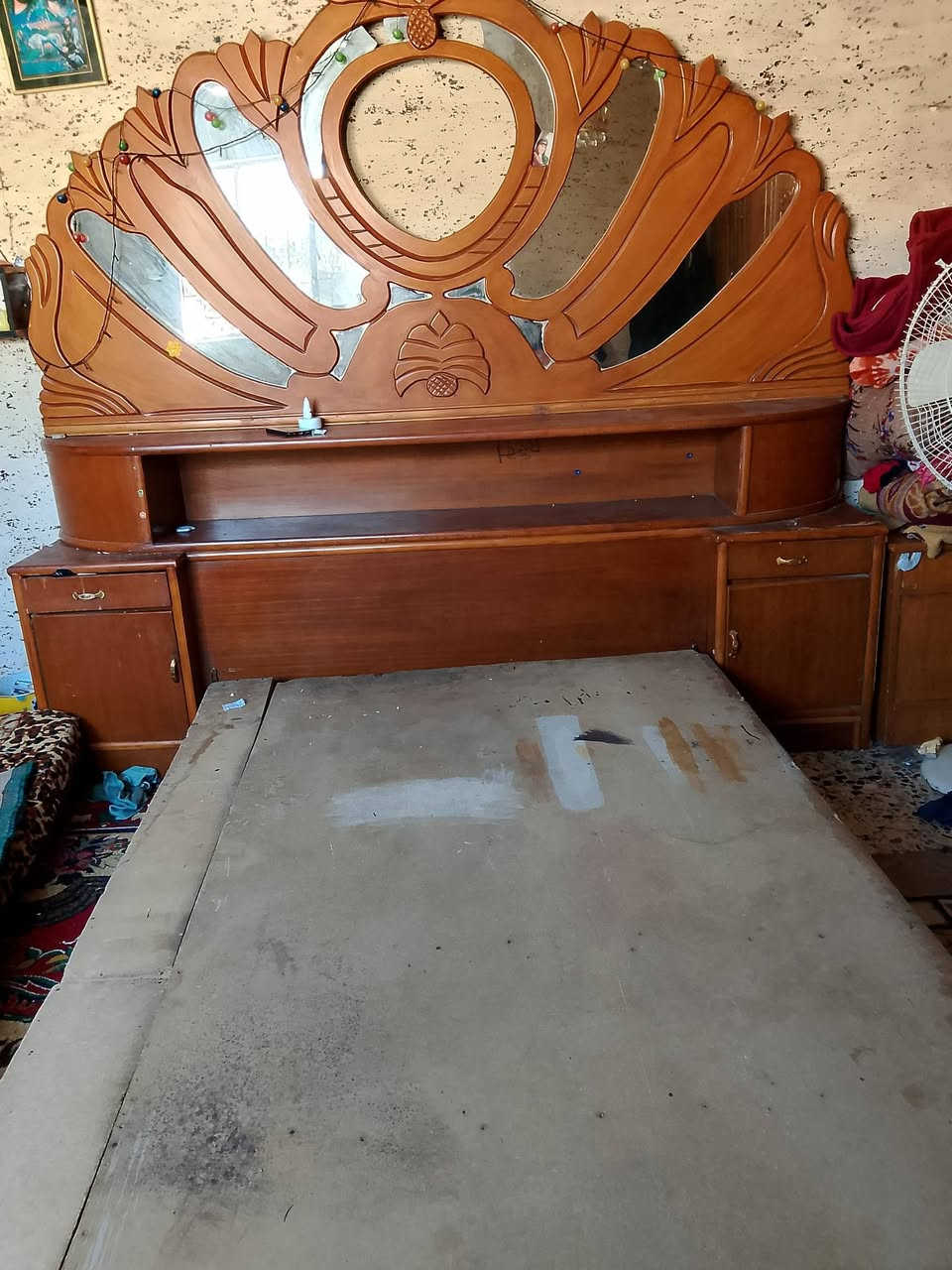 للبيع السعر ١٠٠الف 
المكان بغداد الشعله 
الاتصال  ***********
