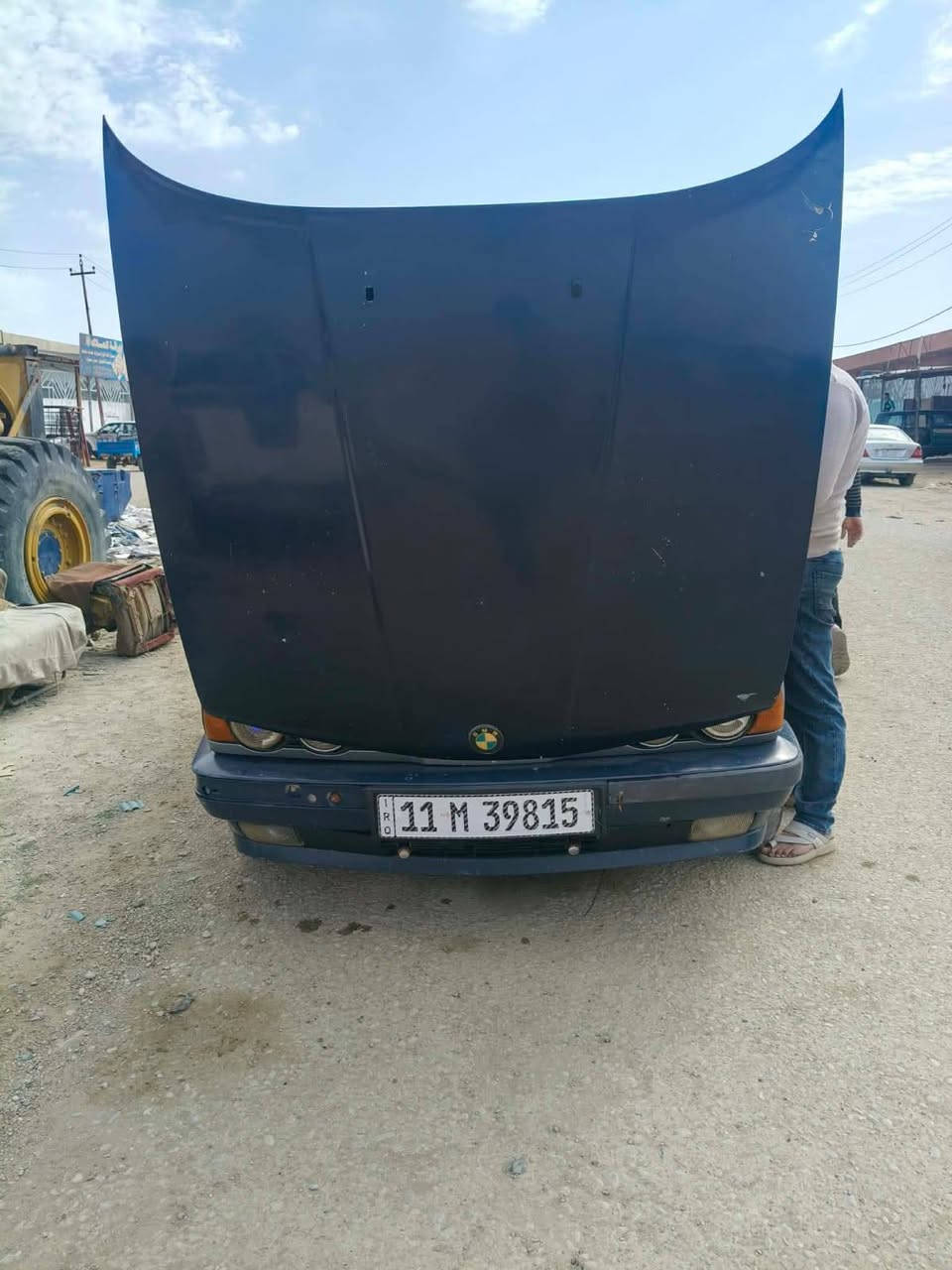 سلام عليكم  بي ام 525
مكينه vvt كير ومكينه شرط  سياره سنويه جديده 2031رقم بغداد انكليزي  هزه جديده تحويل مباشر موديل91 
بيه نواقص بسيطه 
مكان واسط نعمانيه 
السعر 28.
***********
