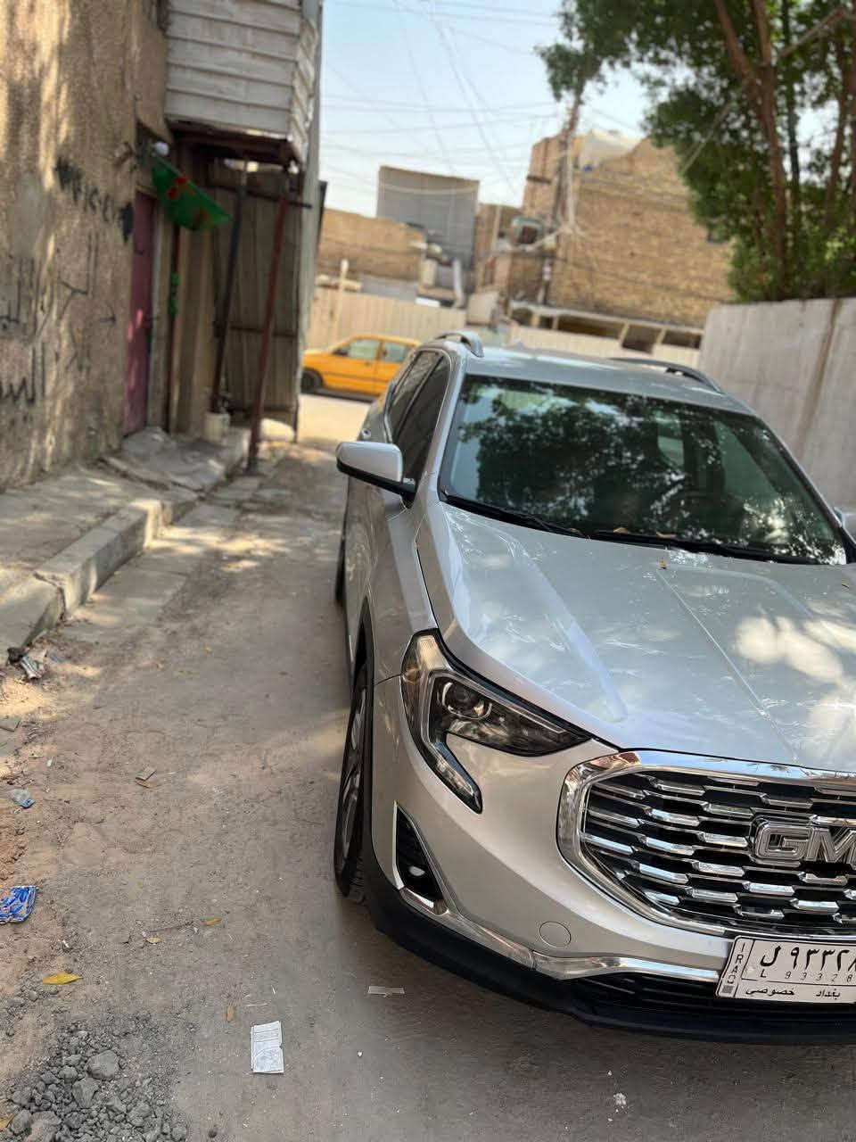 سلام عليكم GMC تيران
2019 
مكينة 1500 تيربو 
السيارة slt 
السيارة كشنات كهرباء 
بصمة 
شاشة 
مانع انزلاق 
انارة LED 
السيارة حادث جاملغ وبنيد جاملغ ( بنيد تبدّل - جاملغ نفسه تعدل - باب السائق بي صبغ - باب خلف السائق مبدل ) 
السيارة صدر كير محرك كله بكفالة 
ماشية 200 الف 
السعر 160$ بي مجال بسيط 
*********** 
العنوان بغداد الزعفرانية
