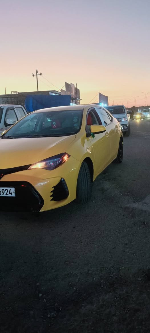 السلام علكيم كورله موديل 18وارد امريكي سيارة جاهزه تبريد تايرات حداديه كير مكينه  جاهزات ضربه جاملغه وباب بدون دواخل مشابه 190 السعر 138وبيه مجال مكان السيارة ناصريه غراف الهاتف ***********
