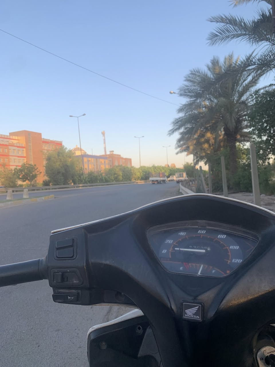 سلام عليكم
دراجه سيسي ماليزي موديل23حديث الدراجه نضيفه مناحيت المكينه الشحن العقل الكيجات بانزين الدراجه مكفوله الدراجه بييه شغله كفراته يراد تبديل بس الي وره والدراجه مكفول عن السرقة /السعر350/العنوان بغداد زيونه/***********♥️
