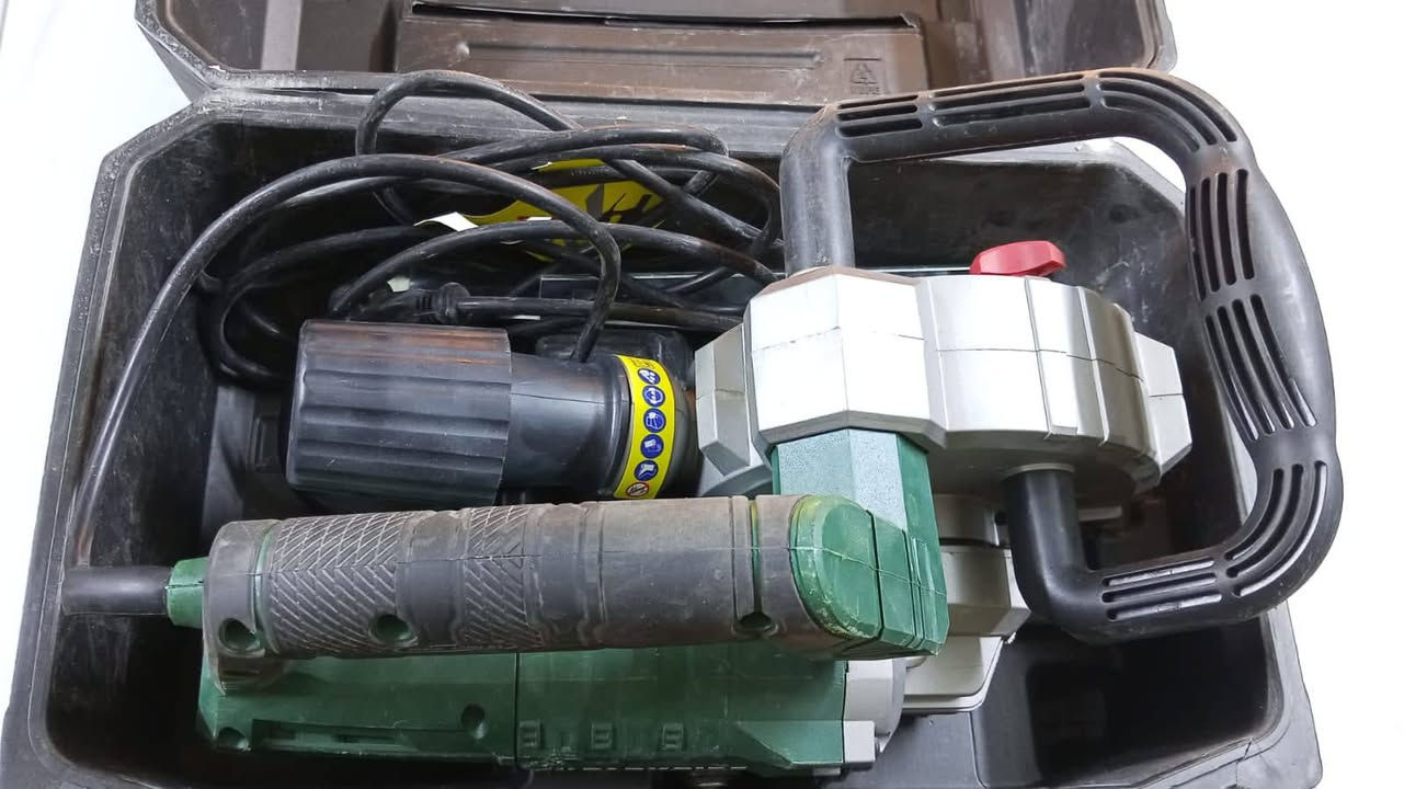 عدد  يدوية كلمن وسعرة


**إذا كنت صاحب هذا الإعلان وتريد حذفه لأي سبب، رجاءا أرسل رسالة إلى الدعم الفني**