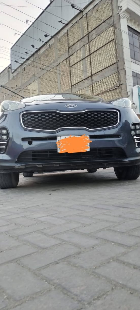 سلام عليكم سبورتج موديل 2019. وارد امريكي حادث قبق جنطه او جاملغ خلفي والبنيد سياره جديده مابيه نقص ماشيه 63 فور ويل شاشه لمس كامره تحكمان فول رقم كربلاء بسمي مكان السياره كربلاء السعر 147 او بيه مجال التواصل على الرقم ***********
