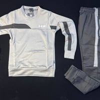 تراك ولادي • مقاسات S-M-L-XL • النجف حي الزهراء