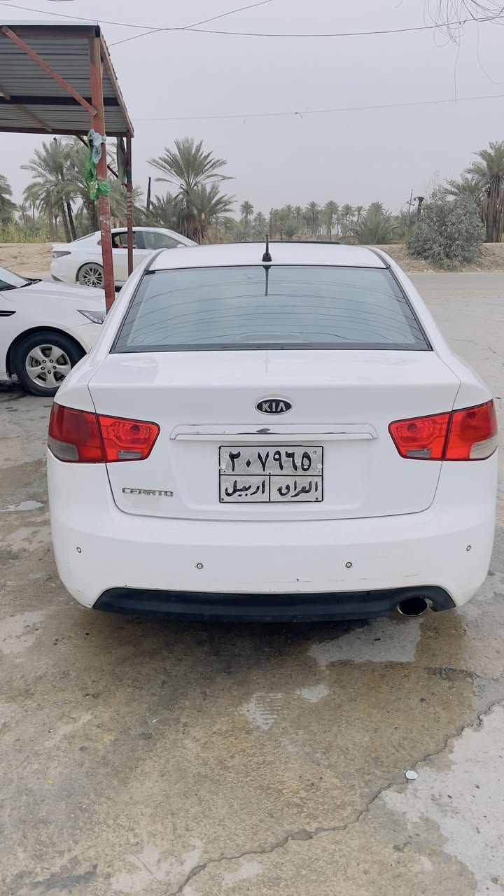 السلام عليكم
سيراتو  للبيع
المديل 2011
فول مواصفات عده البصمه
فتحه
اشاير بلمري
مري شفط
وشفتات 
تبريد بيانو
مكينه وحداديه جديده 
العنوان كربلاء 
السعر 88وبيها مجال قليل
الرقم:***********
