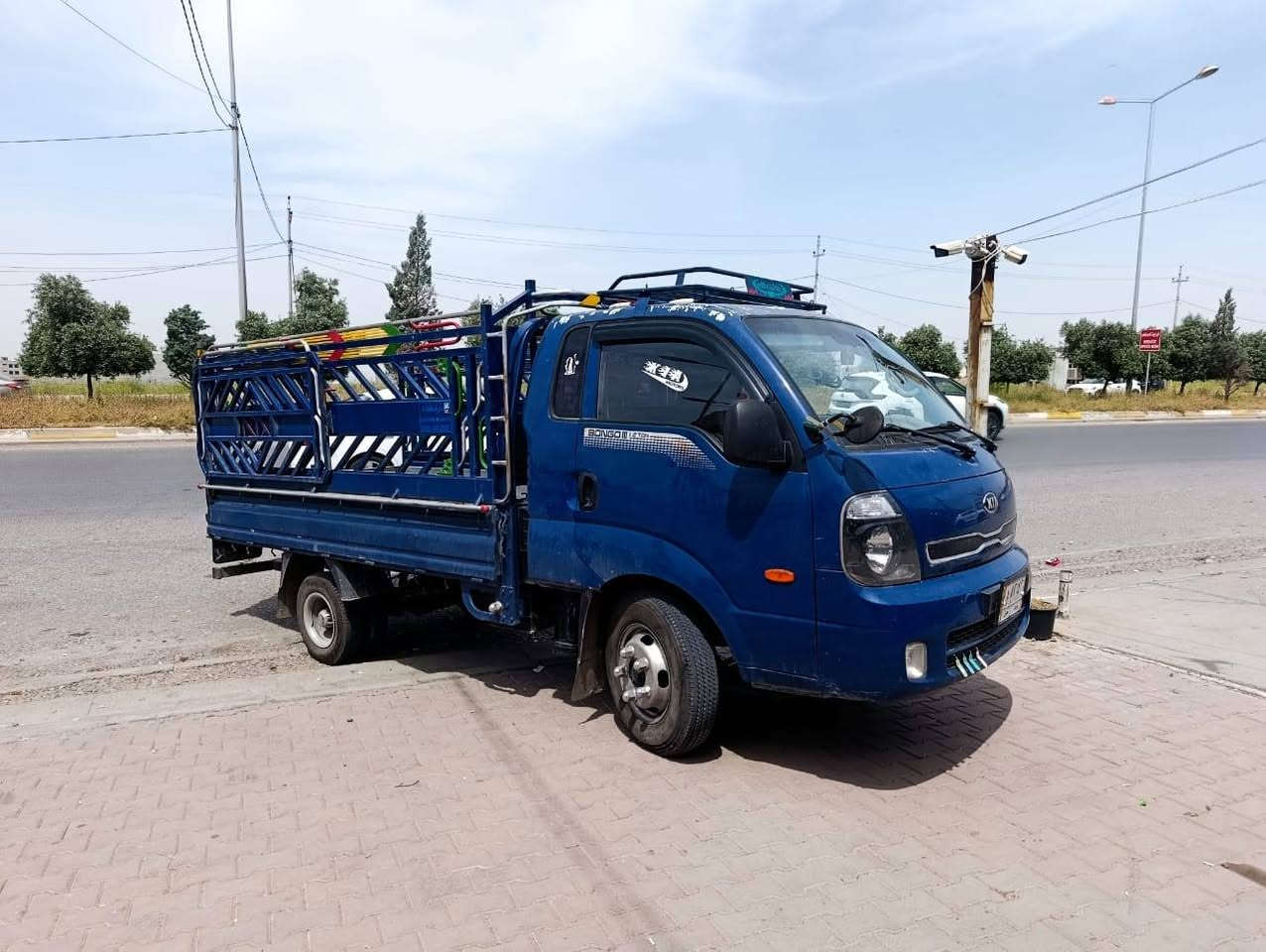 کیای بار مۆدیل 2015 مەکیەنە 4000 هەزاری 
بڕاوی دوبەی 
کارەبایی 7 گێڕ 
شەش تایەی نویم ڵۆ بەستی
تەبرید ڵەگەڵ سلف 
تەق و ڕاقە و کارەبی بەشەرت 
یەک دیناری مەسروف نیە 
شوێن لەهەولیرم 

سـعـر : لە کۆمێنت داوابکە ڕاستەوخۆ بۆت دێت 📥 

گێر و مەکیەنەی بەشەرت 
هیچ کێشەیەکی تێدا نییە 

ژمارەی خاوەنەکەی 
***********
