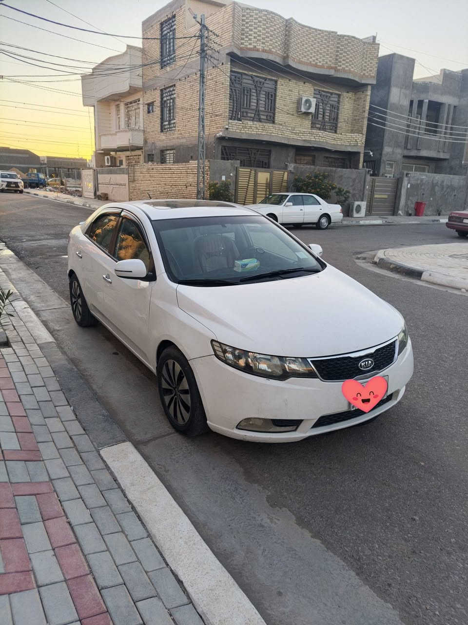 سيراتو خليجي ٢٠١٣ رقم كربلاء فول مواصفات بصمة تشغيل بصمة أبواب فتحة سقف مري شفط تحكم ستيرن بيها جاملغ خلفي ونص الباب وياه بدون دواخل وطخة بارد جاملغ أمامي بدون صبغ
105 مجال بسيط 
مكاني كربلاء *********** أو مراوس بسوناته خلييجي
