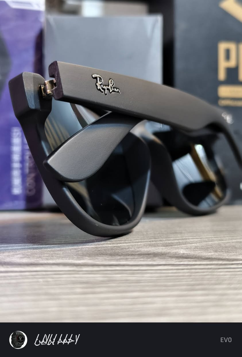 متوفر جديدة غير مستخدمة 
Ray-Ban - Justin Classic RB4165 - Polished Black
الإطار  Matte Black
عدسة/Dark Green


**إذا كنت صاحب هذا الإعلان وتريد حذفه لأي سبب، رجاءا أرسل رسالة إلى الدعم الفني**