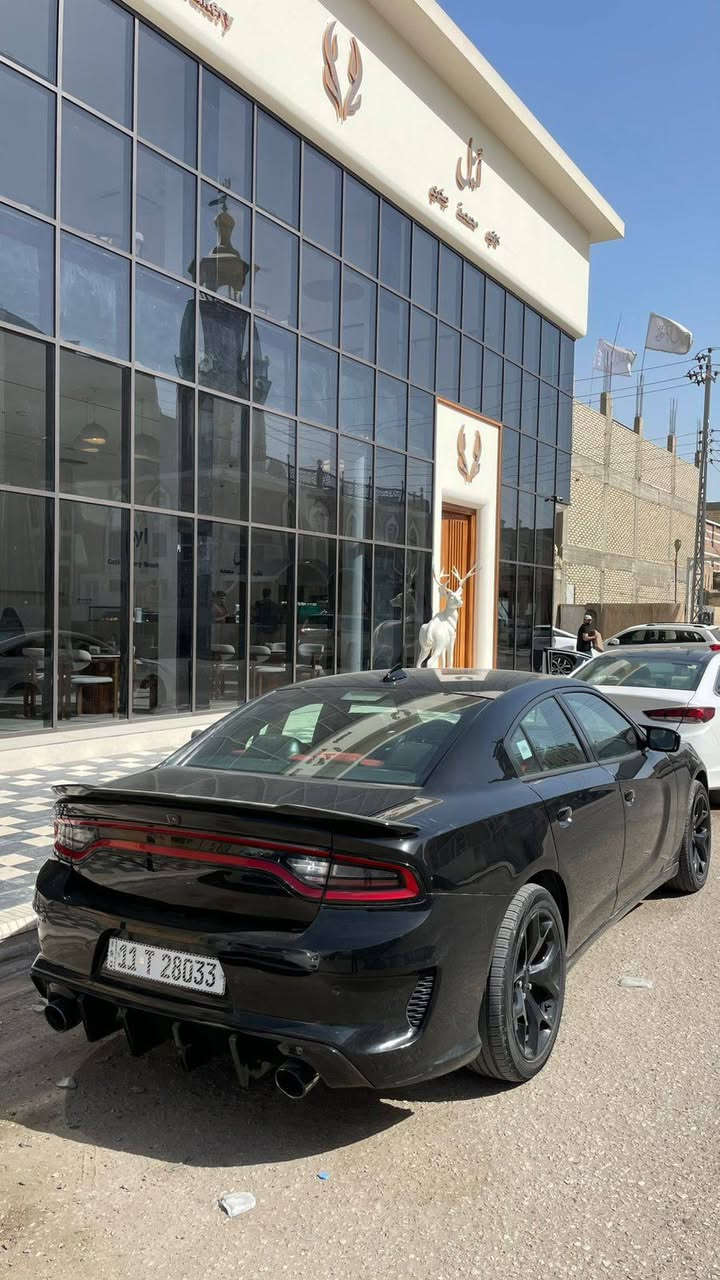 السلام عليكم 
للبيع او المراوس 
دوج جارجر 
مديل 2018 
السياره فول مواصفات 
 فتحه نضام سوبر تراك باك 
بصمه حمراء 
ماشيه 160 km
منضموه زنوب عالي ناصي 
  السياره ماناقصه شي من حداديه وتخم تاير جاهزه للاخير 
 حادث السياره جاملغ وباب عكس السايق 
والجاملغ الخلفي صبغ  بل عراق ومحدثه كت srt
رقم جديد هزه جديده 
السياره فور ويل بس مفصول وصايره تول ويل تريد تبقيه تريد ترجعه فور ويل 
مكان السياره نجف 
واتساب ***********
