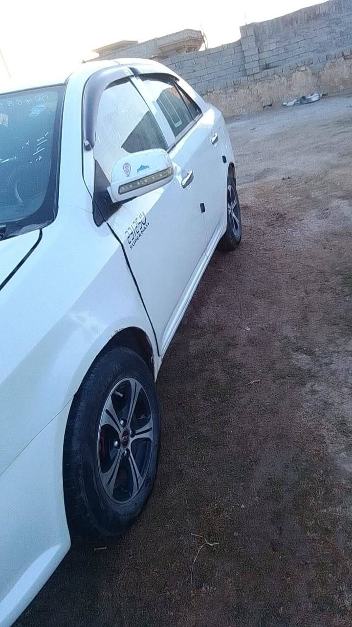 مراوس او بيع بفكترا
سلام عليكم  ام جي  كير محرك شرط  كابون بيها رقم بغداد شرط التحويل والوكاله شاشه تبريد بس يعوزو غاز رقم الهاتف  ***********
