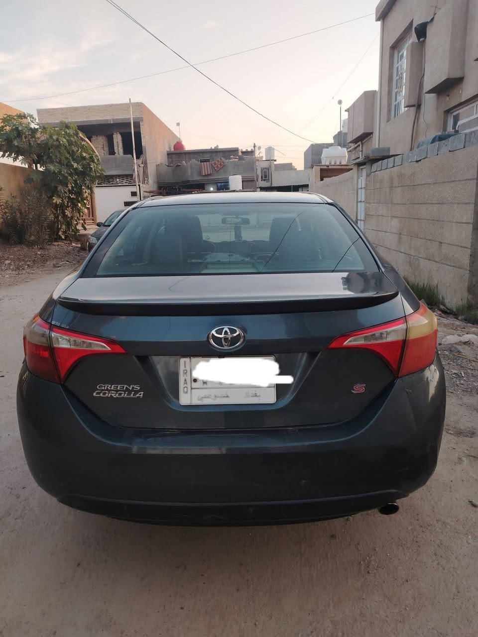 السلام عليكم ورحمة الله وبركاتة كورلا 2014 رقم بغداد  وارد أمريكي فئه S فول مواصفات ما عدا البصمه حادثها جاملق امامي الايسر مبدل نفس اللون بدون دواخل والبنيد مصبوغ نفسه محرك وكير انضاف جدا تبريد شغال تخم تاير جديد ويل كب حجم 17 تحكم استيرن جهتين شفتات سرعه وكروس سرعه اشاير بل مري فتحه سقف شاشه وكامره لايت زنون كشنات جلد مكان السياره بغداد السعر 118 وبيها مجال للاستفسار الاتصال على الرقم ***********//***********
