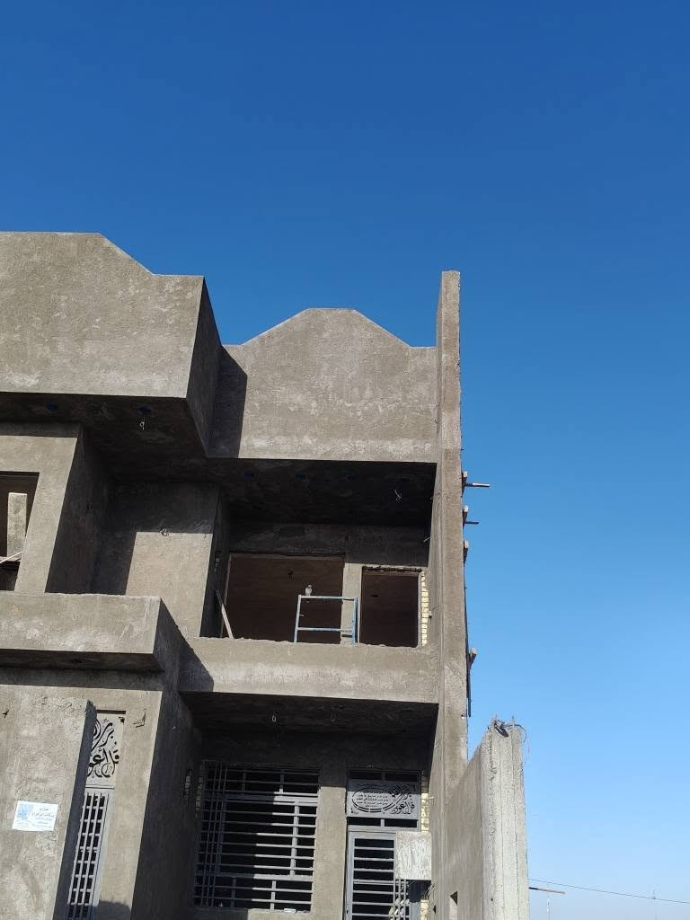 السلام عليكم 
لباخ متفرّغ حالين جص وسمنت وطلس واجهات ونثر 
اشتغل بليومه والمتر ومقطوعه وبسعر مناسب هذا رقمي ***********
***********
