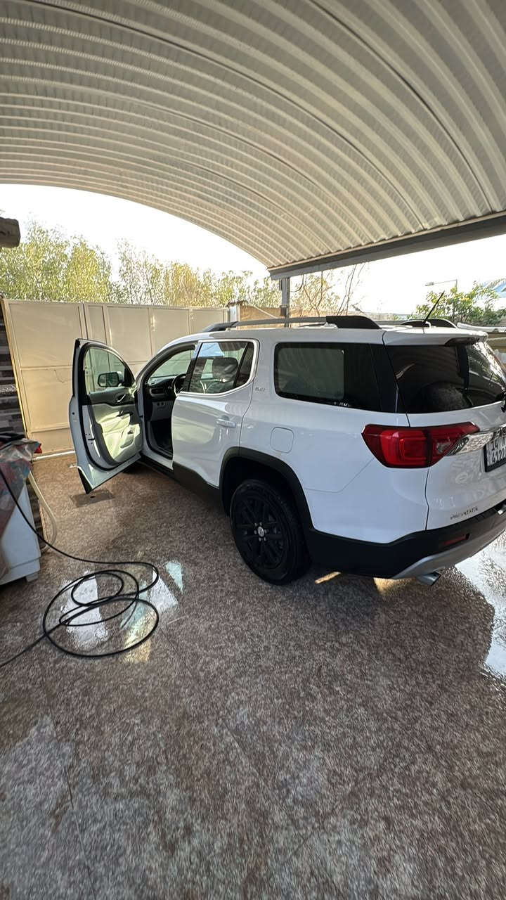 سلام عليكم
جمسي اكاديا فئة SLT  

موديل 2018

وارد أمريكي 

حادث جاملغ امامي ايمن فقط

صدر امامي خلفي جديد 🔩

مكينه 6سلندر3600

رقم سياره  بصرة دولي 🌏

ماشية 155 الف

تبريد3قطع

7راكب  كشنات كهرباء

بصمه تشغيل عن بعد 

صندوق كهربائي ⚡️ 

تخم تاير جديد 

كير محرك جديد بشرط

سنويه و هزه جديدة

العنوان البصرة   
السعر 200$

رقم//***********
