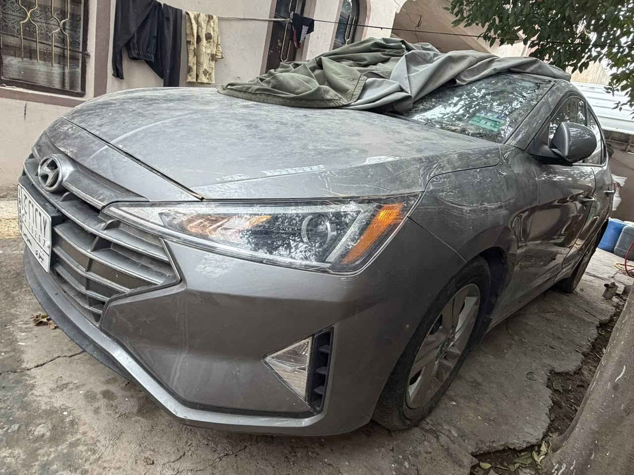 بسم الله الرحمن الرحيم
النترا 2020 وارد امريكي 
فول مواصفات عدا كشن جلد
ماشيه 23 الف ميل
الضرر دعاميه اماميه مصبوغه فقط 
السعر مناسب 
مكان السياره موصل الجانب الايسر 
التواصل الاتصال
***********
