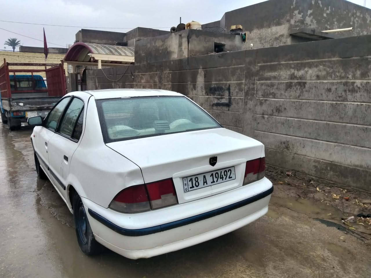 السلام عليكم
سمند 2011
كير ومكينه جدد 
مشط جديد
حداديه جديده
تخم تاير 
بيه صبغ احزام 
رقم بابل دولي
السياره جاهزه ع اخر حبايه 
السعر 28
مكاني حله
***********
