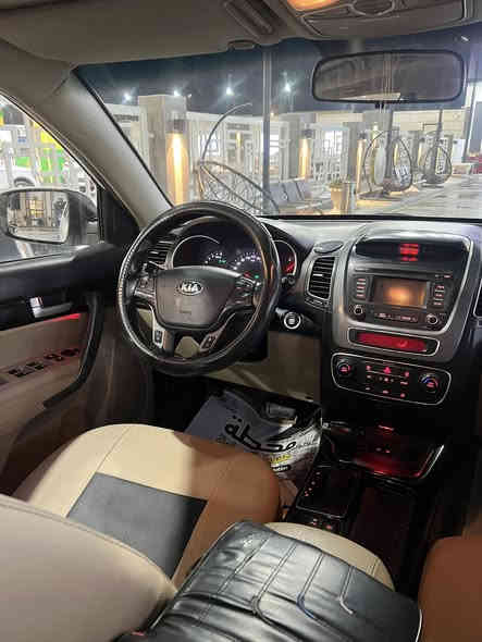 كيه سورنتو 15خليجي 1/1ماشيه 134السعر 193نصف الباب الخلفي  ***********صبغ
