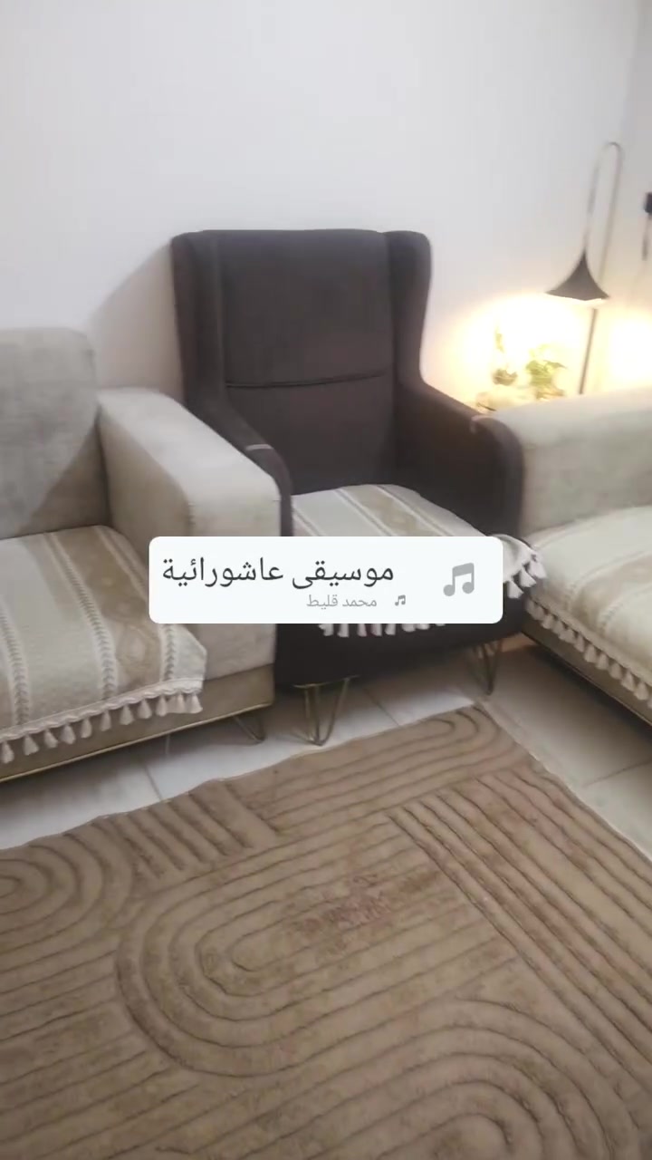 السلام عليكم عندي هاذا تخم للبيع الداخل ماله خشب ابلوك اسود السعر 250 او بي مجال بصيط وتخم مابي اي ضرر للستفسار الاتصال على رقم ***********
