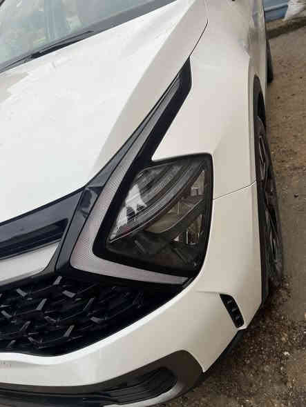 السلام عليكم 
كيا سبورتج ٢٢ الطويله لارج خليجيه شركه nvn
مكفوله كفاله عامه فقط بارد صغير بلجاملغ
فول مواصفات 
بانوراما
مكينه ٢٠٠٠ تيربو 🚀 
حساسات امامي خلفيه
رادارات تحديد مسار 
كروس تثبيت سرعه 
خمس انظمه قياده 
ستيرن رياضي D
شفتات كير عادي بلستيرن
رقم بغداد باسمي
السعر 230 وبيه مجال
ترهم مراوس بكورله او اقل
***********
