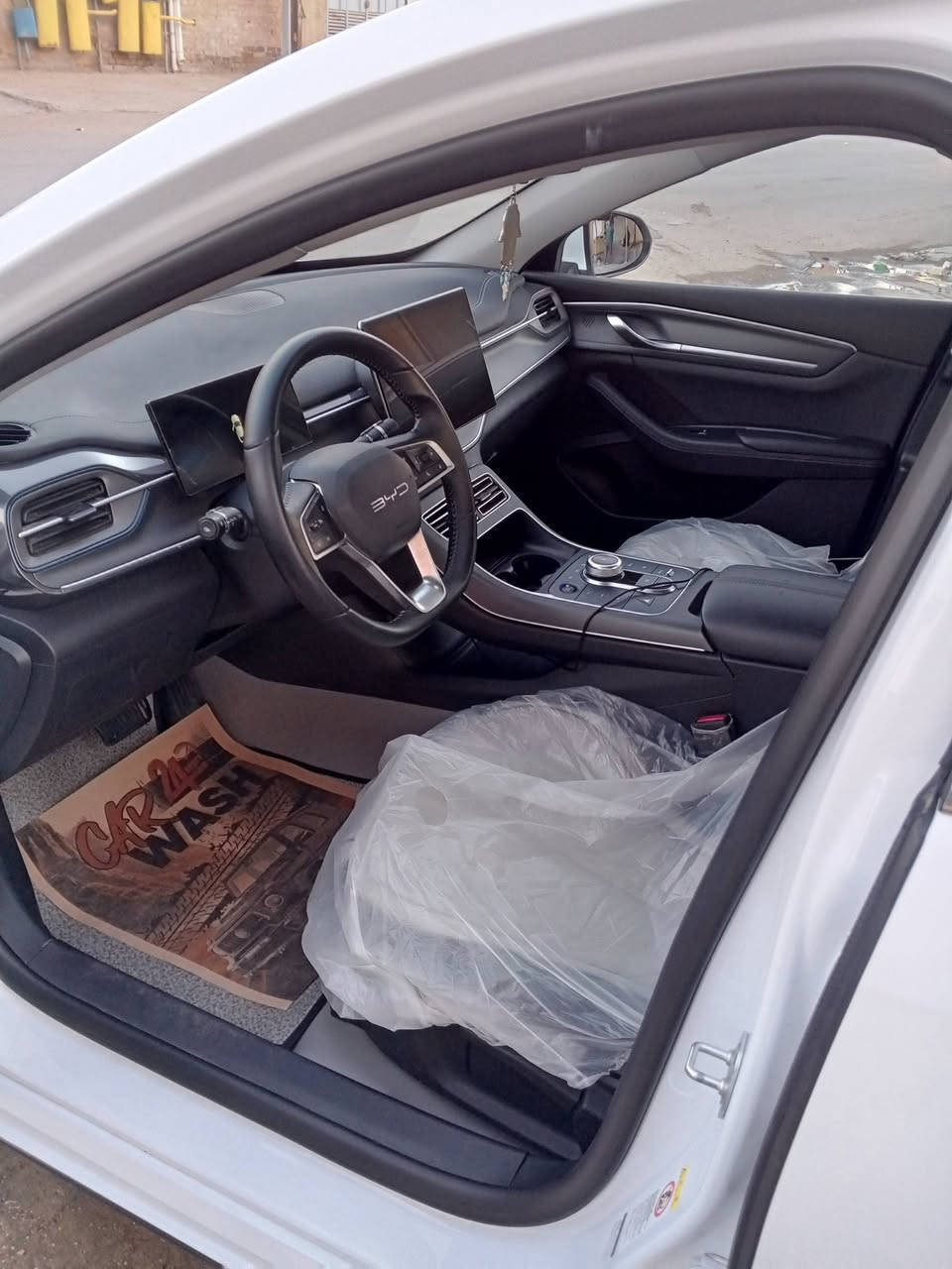 سلام عليكم بي واي دي دستروير موديل ٢٠٢٥ جديدة السيارة معنى كلمه فول مواصفات ماشية ١١ الف للاستفسار الاتصال على الرقم ***********
