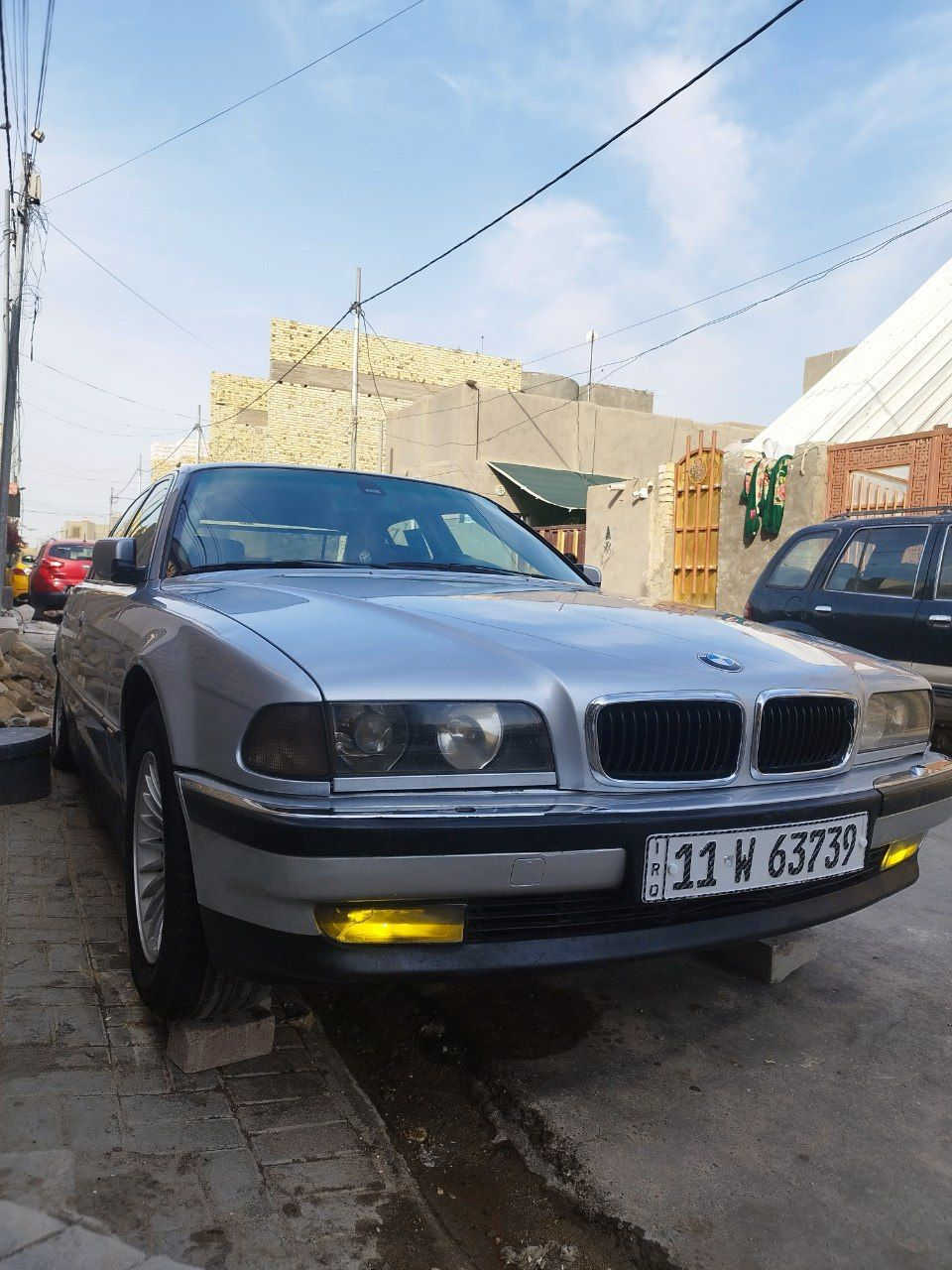 السلام عليكم 
 بي ام خفاش 
موديل 96
حجم 744 
8v.4400
السياره كفاله عامه فقط صبغ جماليه 
رقم بغداد الجديد 
الون رصاصي لون الداخل اسود غرفه نضيفه كلش 
تخم تاير جديد 
السياره كلها عل بلاد تجي وتشوف مابيها كل نقص
السعر خاص او تصال ***********
