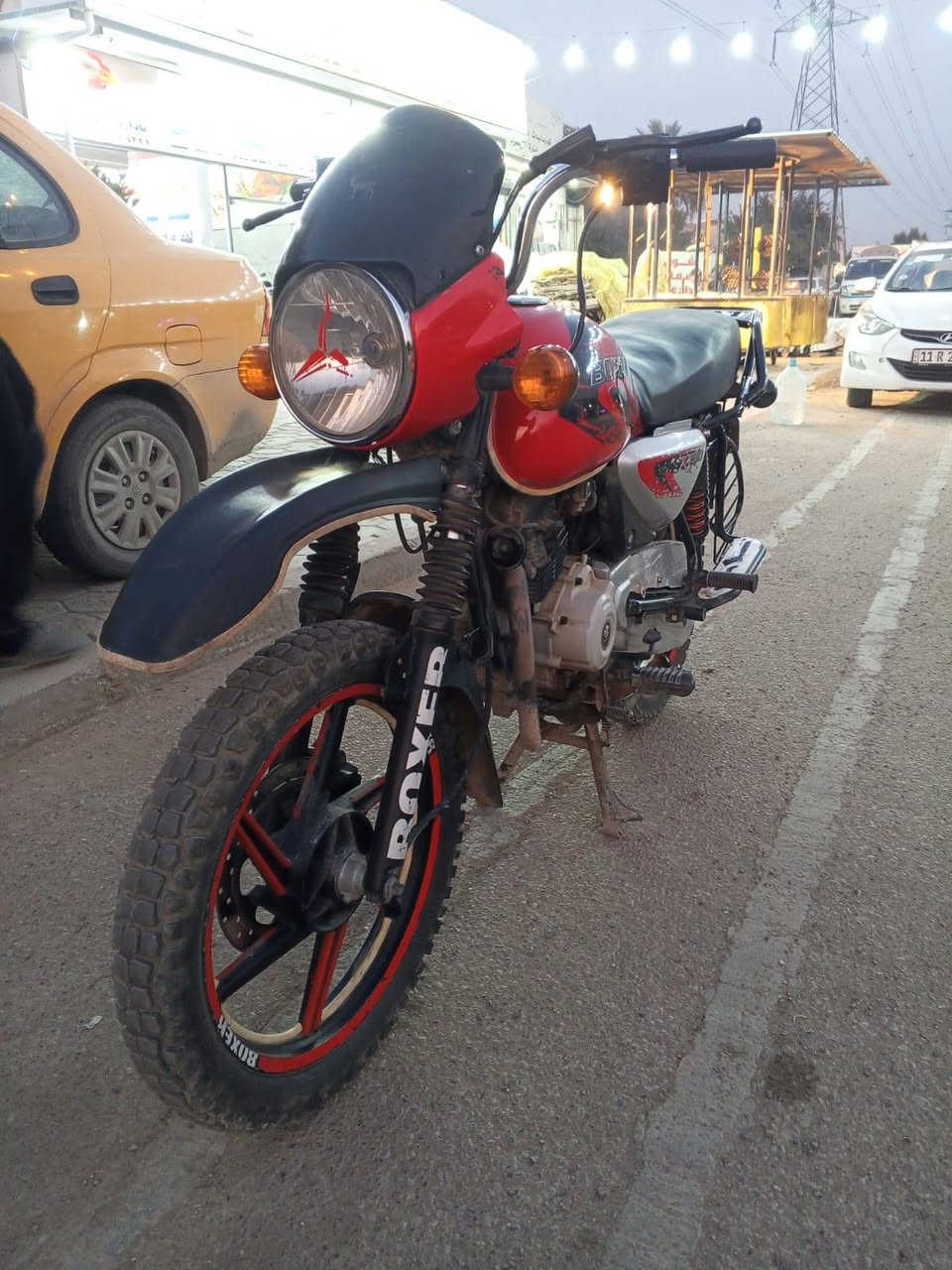 يا الله اللهم صل على محمد وال محمد 
من معرض ابو شوارب للدراجات النارية 
دراجة بوكسر هندي اصلي 2023 جبلي اخر اصدار 
اوراق سحب مو اصلي تالفه مكفولة من سرقه تاخذها من بيت  واكاتبك وي راعيها 
تخم تاير جديد 
عالي ناصي هورن 
نكره سلف 
مكينه مجفته جديد لا تنقيص ولا تبخير 
دبلات فول 
كشر وشاصي فول كدام عين 
الدراجة بحقيقه احلى من صور 
السعر 900 وبيها مجال 
مكان بغداد الغزالية شارع ضغط 
واتساب ***********
