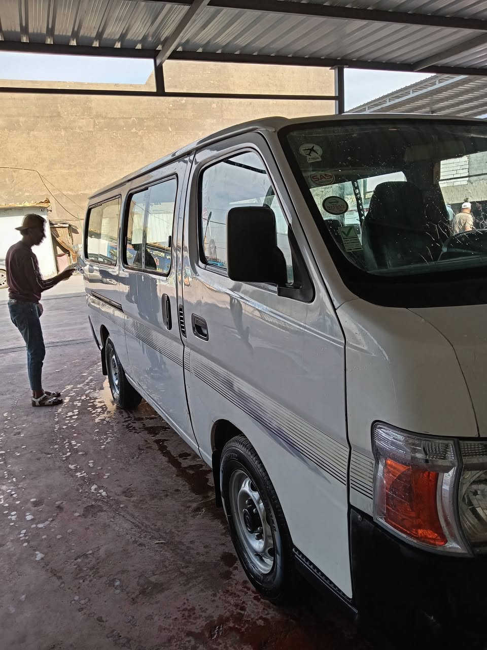 السلام عليكم
كيه نيسان يورفان مديل 2011 رقم شمالي باسمي تحويل ثاني يوم كير مكينه مكفول وبيه ضربه بسيطه  من كدام لا لغوده ولا شواصي كلشي موضح بالصور
رقمي *********** السعر 140 وبيه مجال
